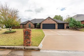 Sold home at 1309 Nottingham Circle