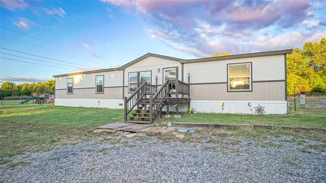 Photo 2 — 100859 S red rock Trail, Wellston, OK 74881