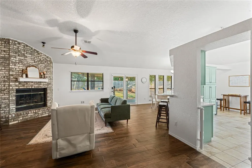 Photo 8 — 900 Blue Ridge Drive, Edmond, OK 73003