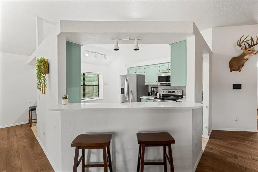Photo 10 — 900 Blue Ridge Drive, Edmond, OK 73003