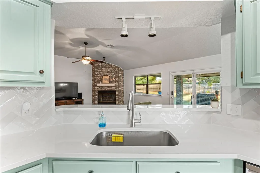 Photo 15 — 900 Blue Ridge Drive, Edmond, OK 73003