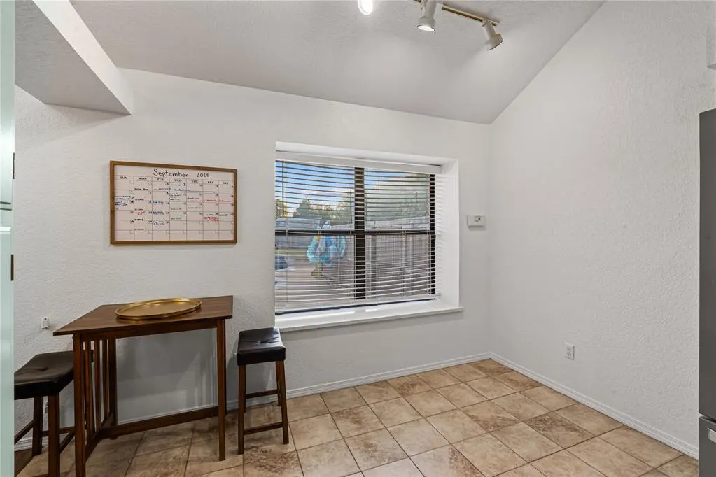 Photo 18 — 900 Blue Ridge Drive, Edmond, OK 73003
