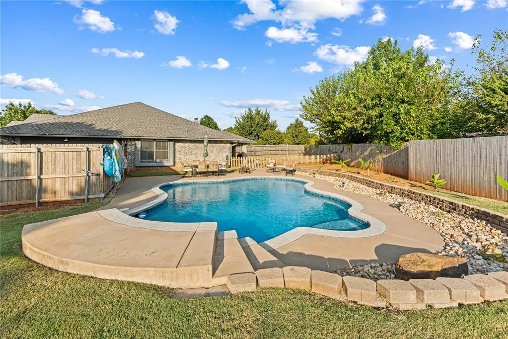 Photo 36 — 900 Blue Ridge Drive, Edmond, OK 73003