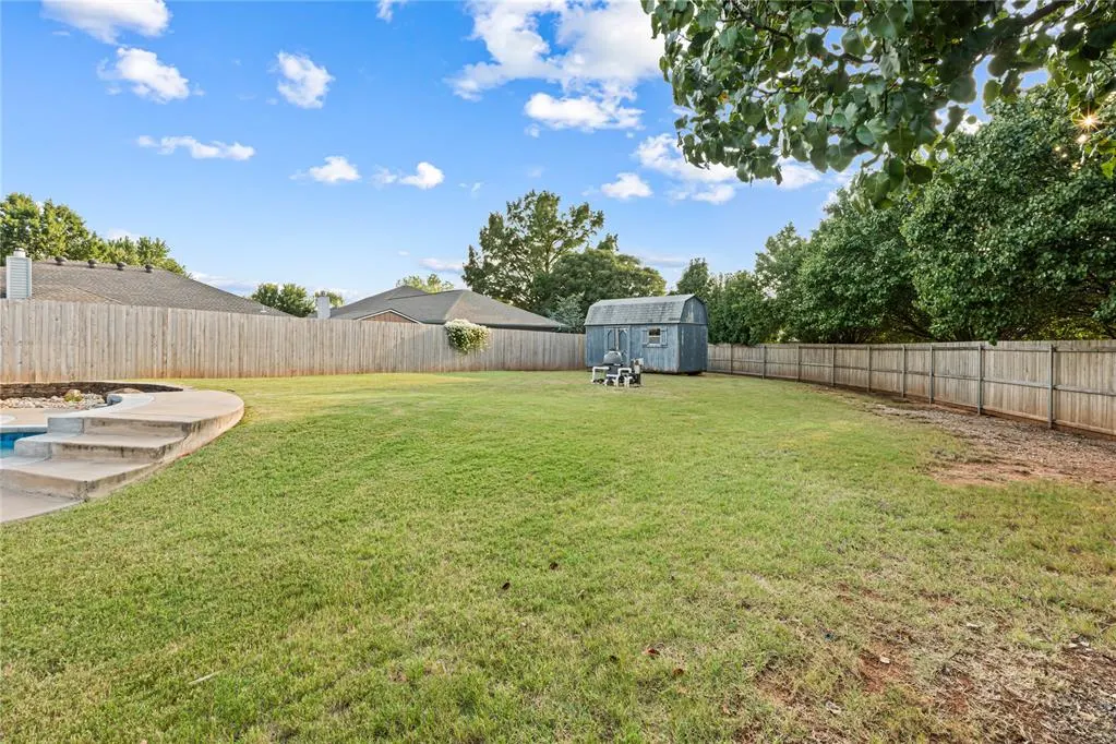 Photo 39 — 900 Blue Ridge Drive, Edmond, OK 73003