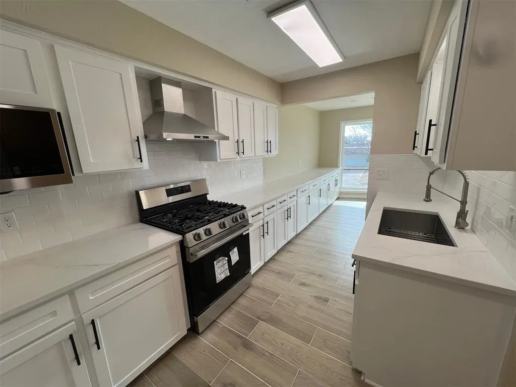 Photo 4 — 2525 NW 62nd Street 201, Oklahoma City, OK 73112