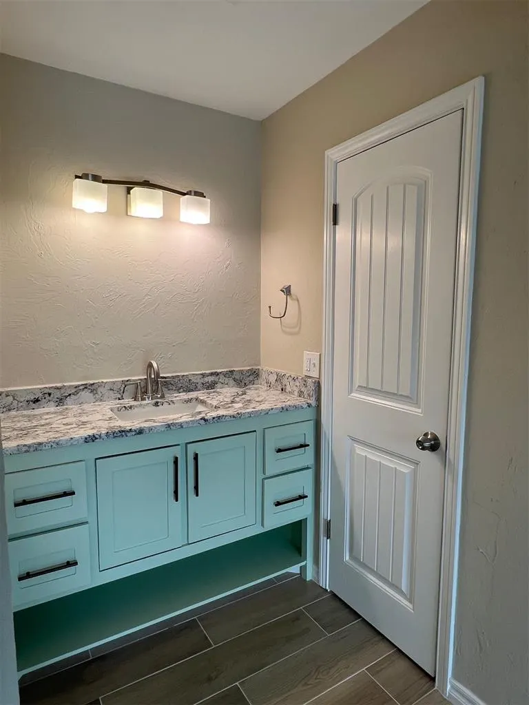 Photo 21 — 2525 NW 62nd Street 201, Oklahoma City, OK 73112