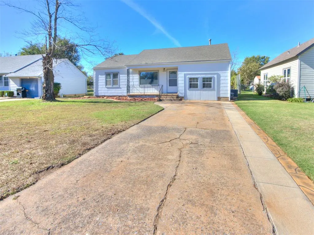 Photo 5 — 1102 S 9th Street, Kingfisher, OK 73750