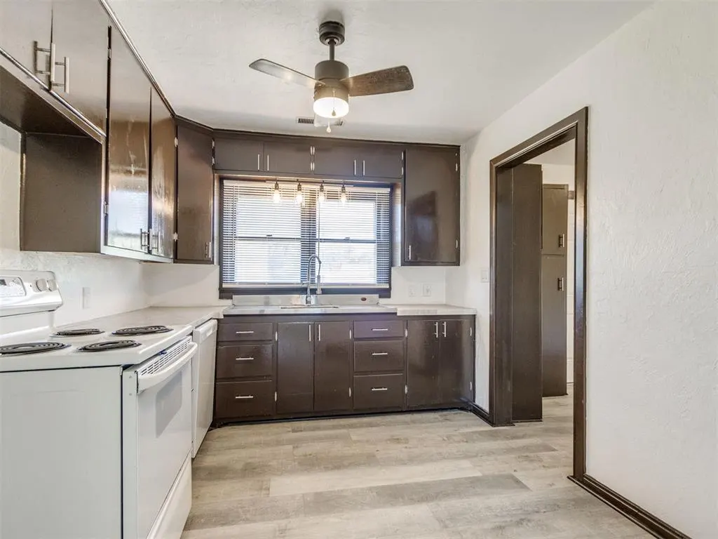 Photo 20 — 1102 S 9th Street, Kingfisher, OK 73750