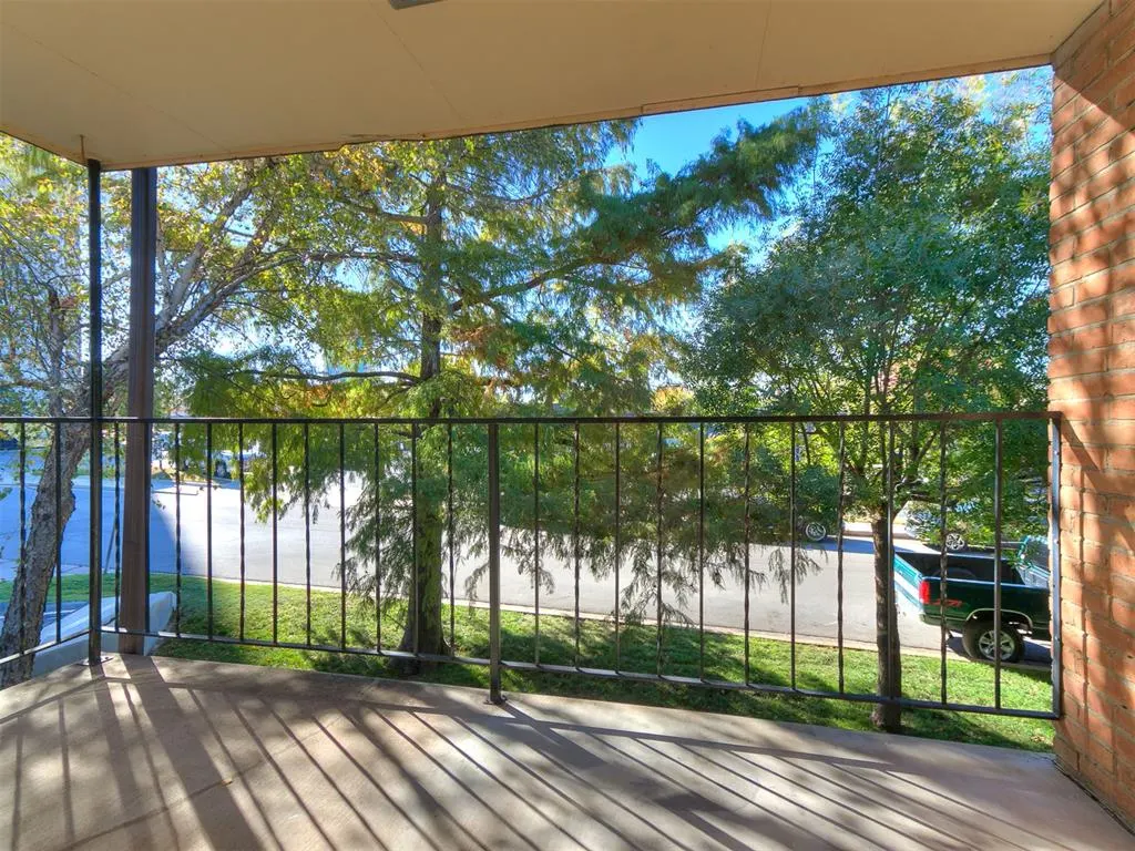 Photo 2 — 6100 N Brookline Avenue 38, Oklahoma City, OK 73112