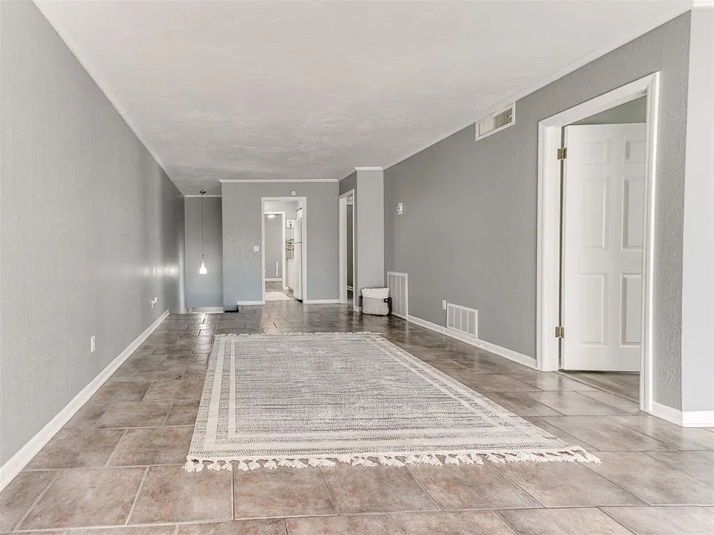 Photo 5 — 6100 N Brookline Avenue 38, Oklahoma City, OK 73112