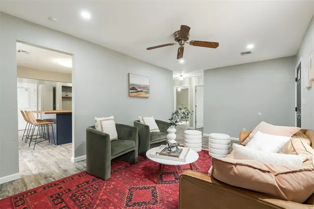 Photo 7 — 6811 NW 43rd Street, Bethany, OK 73008