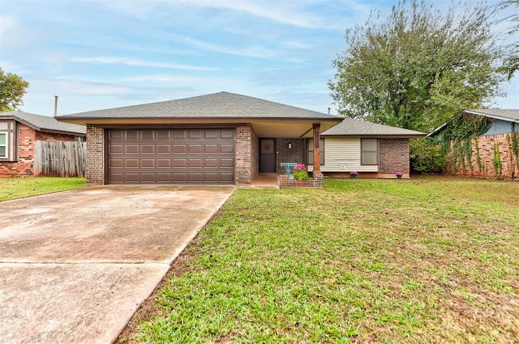 Front exterior — 10908 Beaulaine Place, Oklahoma City, OK 73114