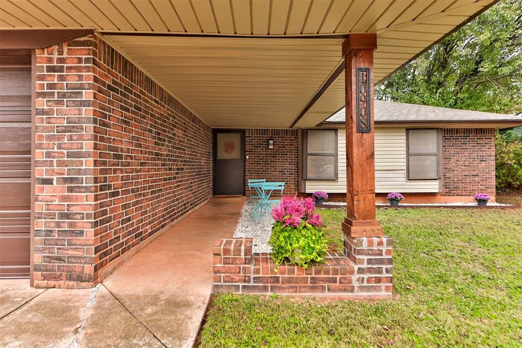 Photo 3 — 10908 Beaulaine Place, Oklahoma City, OK 73114