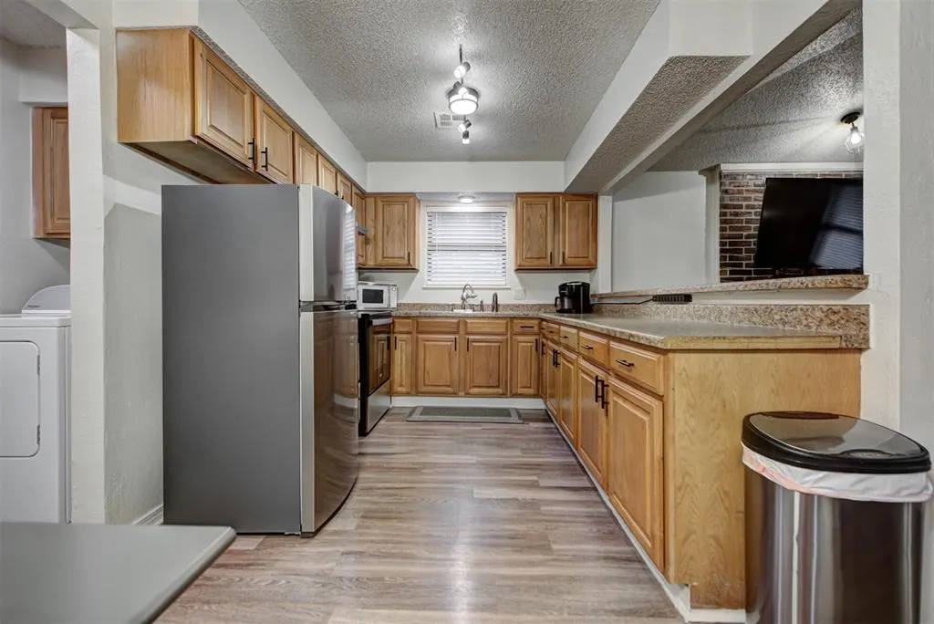 Photo 10 — 10908 Beaulaine Place, Oklahoma City, OK 73114