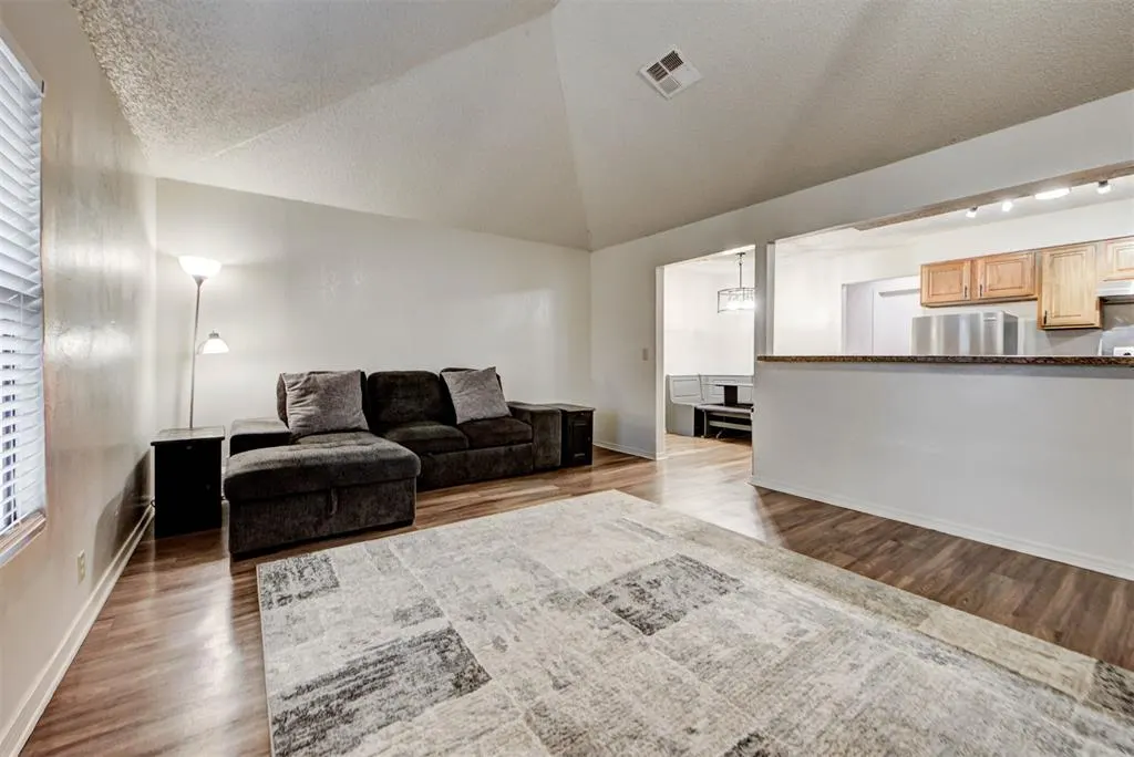 Photo 20 — 10908 Beaulaine Place, Oklahoma City, OK 73114