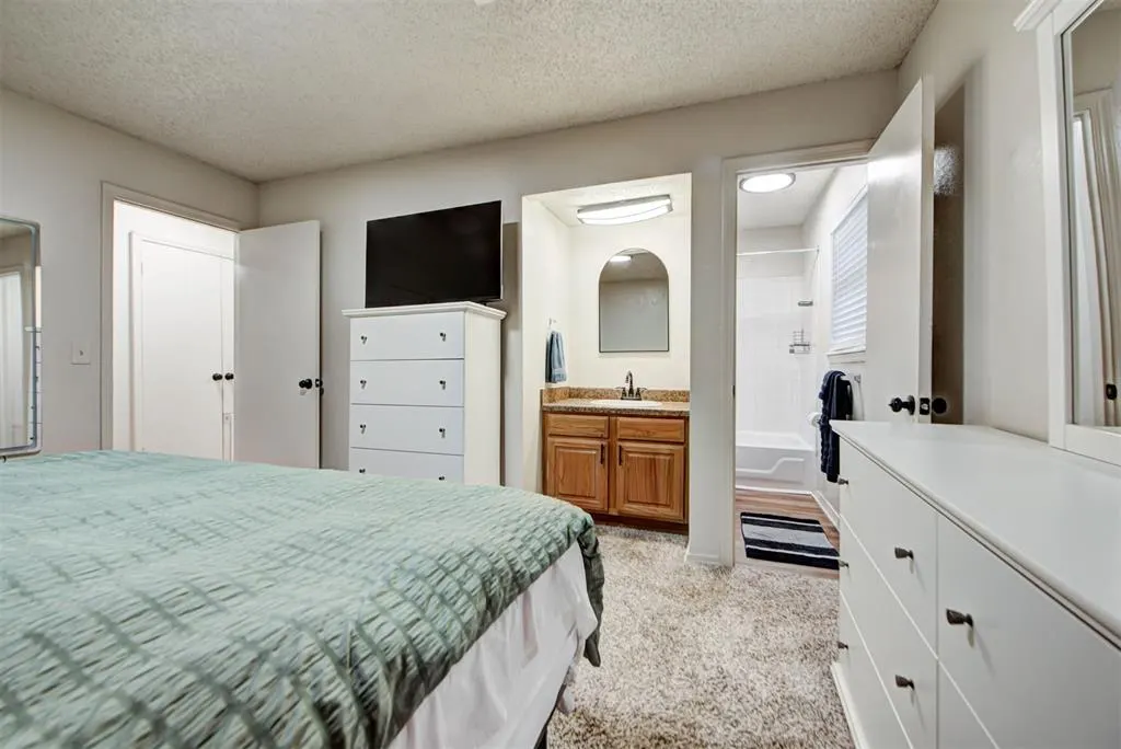 Photo 24 — 10908 Beaulaine Place, Oklahoma City, OK 73114
