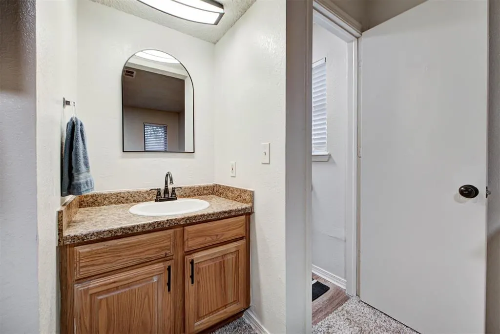 Photo 26 — 10908 Beaulaine Place, Oklahoma City, OK 73114