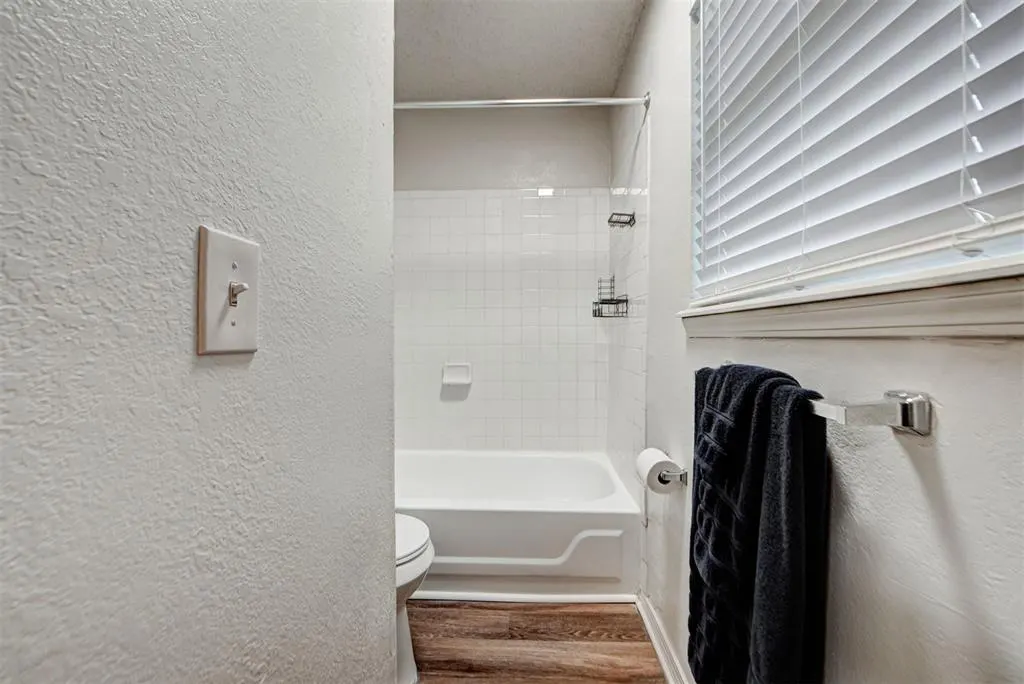 Photo 27 — 10908 Beaulaine Place, Oklahoma City, OK 73114