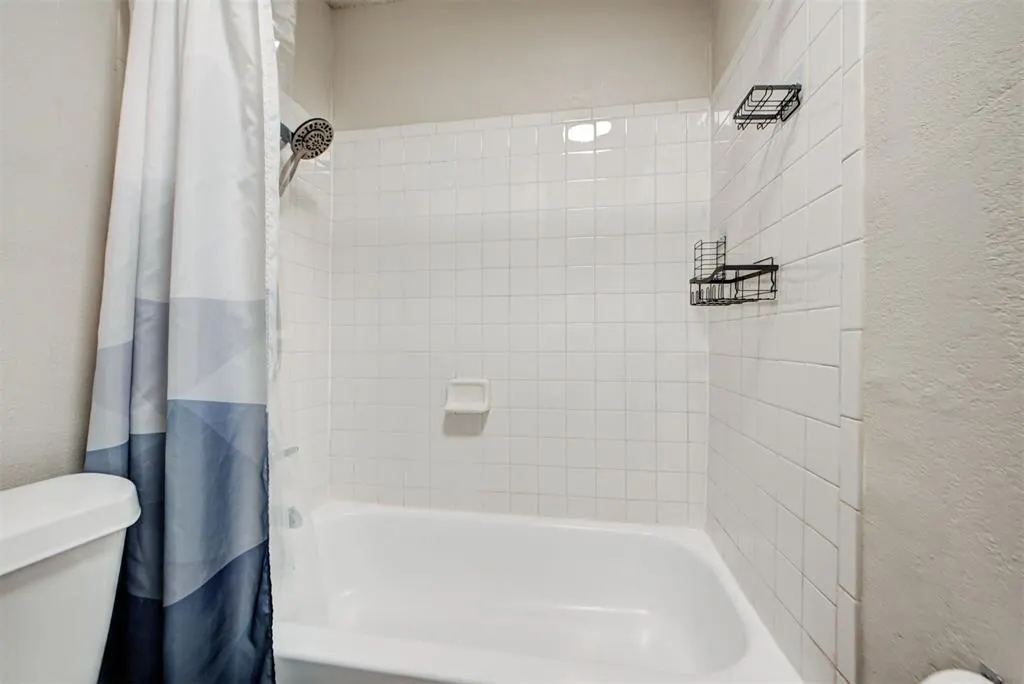 Photo 28 — 10908 Beaulaine Place, Oklahoma City, OK 73114