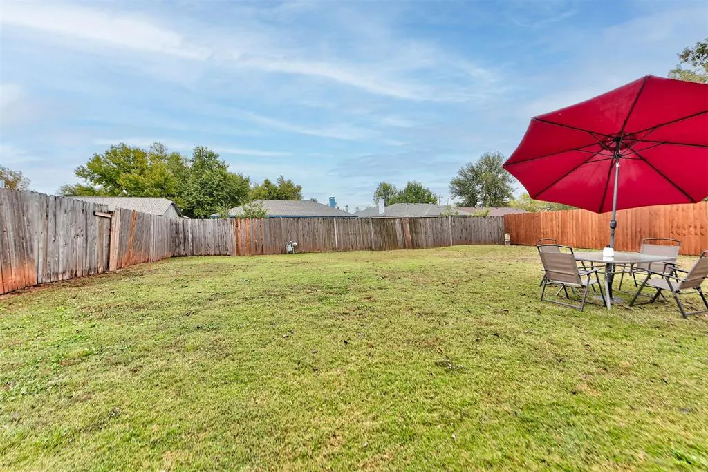 Photo 44 — 10908 Beaulaine Place, Oklahoma City, OK 73114