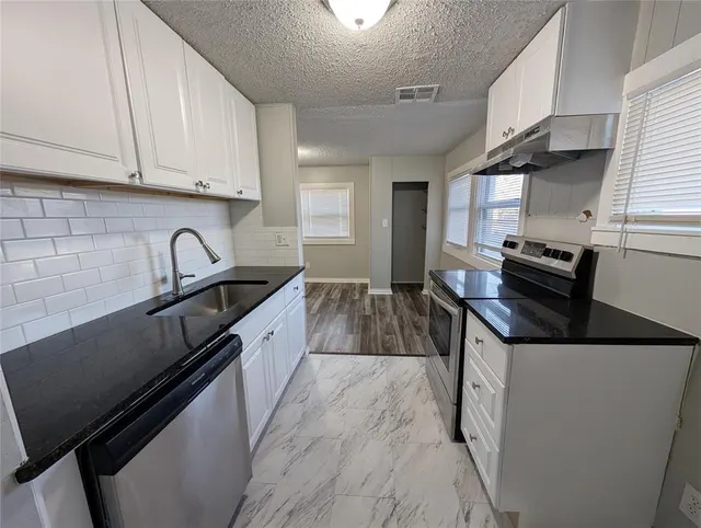 Photo 8 — 918 W Hayes Street, El Reno, OK 73036