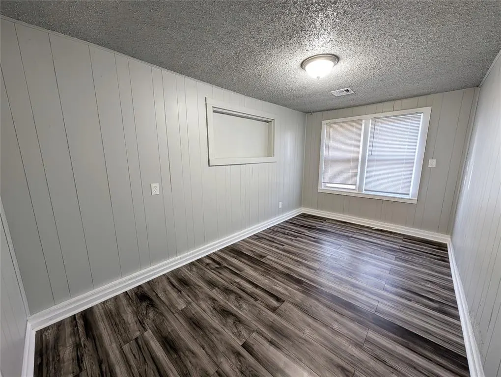 Photo 12 — 918 W Hayes Street, El Reno, OK 73036