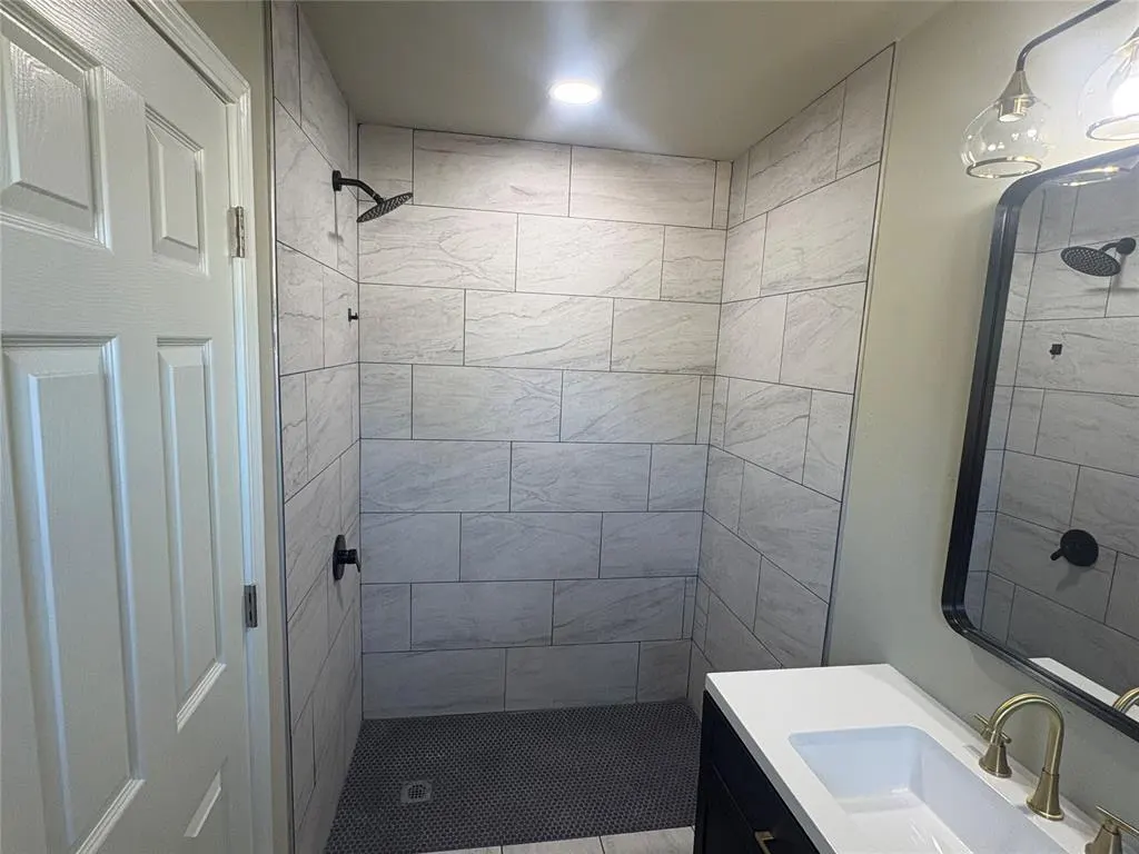 Photo 12 — 205 NW 2nd Street, Tuttle, OK 73089