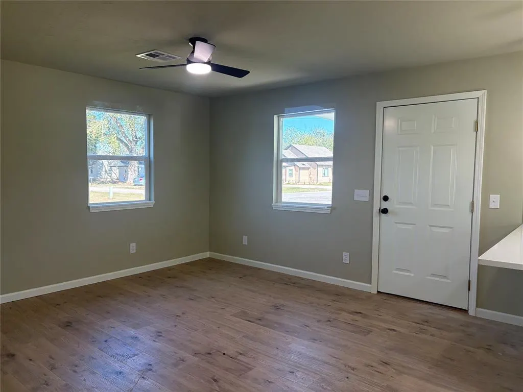 Photo 18 — 205 NW 2nd Street, Tuttle, OK 73089