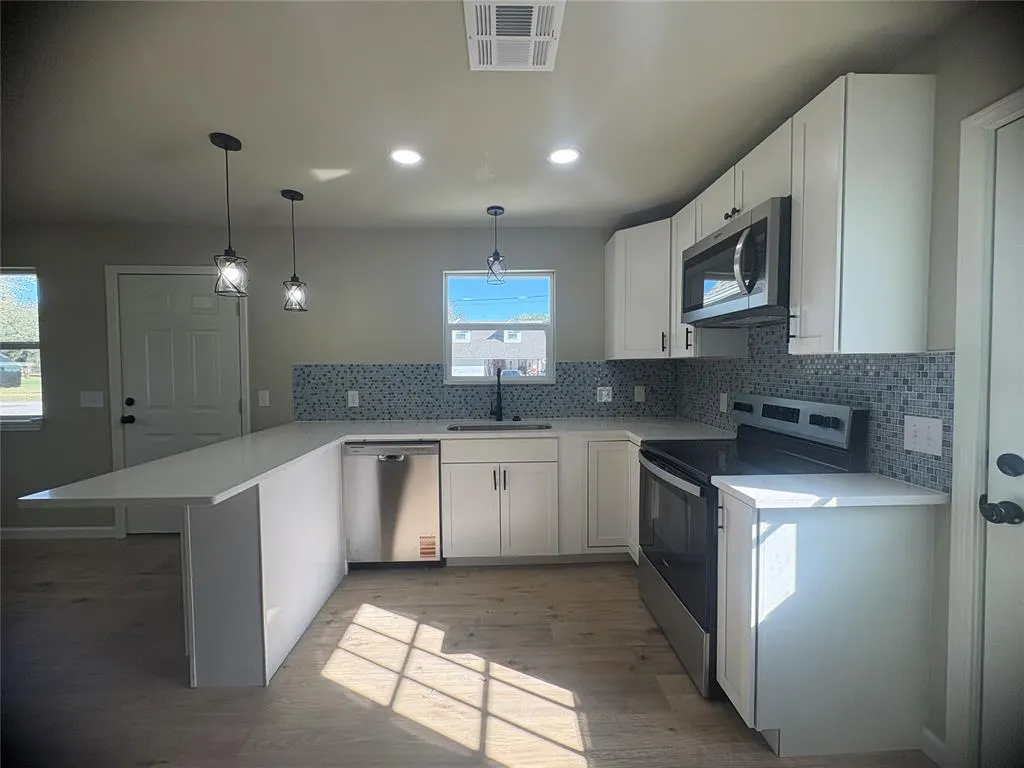 Photo 21 — 205 NW 2nd Street, Tuttle, OK 73089
