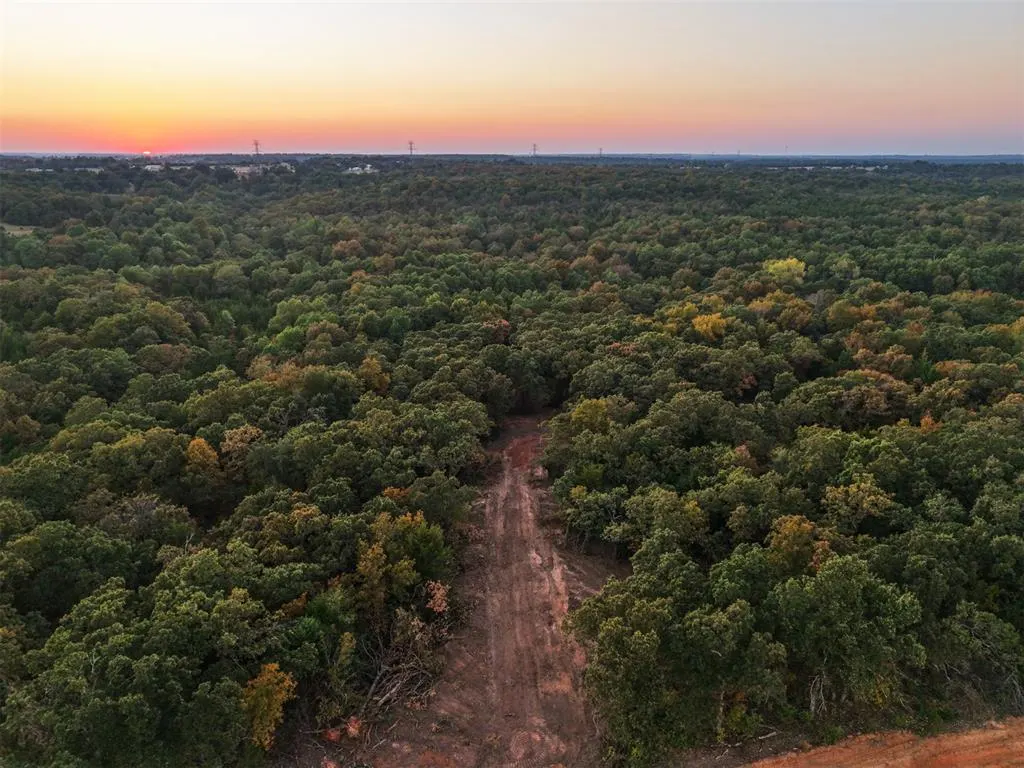Photo 3 — 00004 E 1060 Road, McLoud, OK 74851