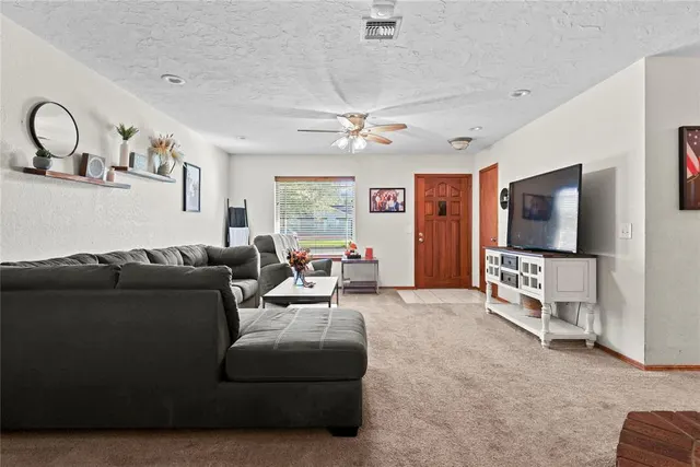 Photo 4 — 2201 Morgandee Lane, Weatherford, OK 73096