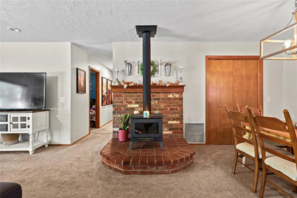 Photo 6 — 2201 Morgandee Lane, Weatherford, OK 73096