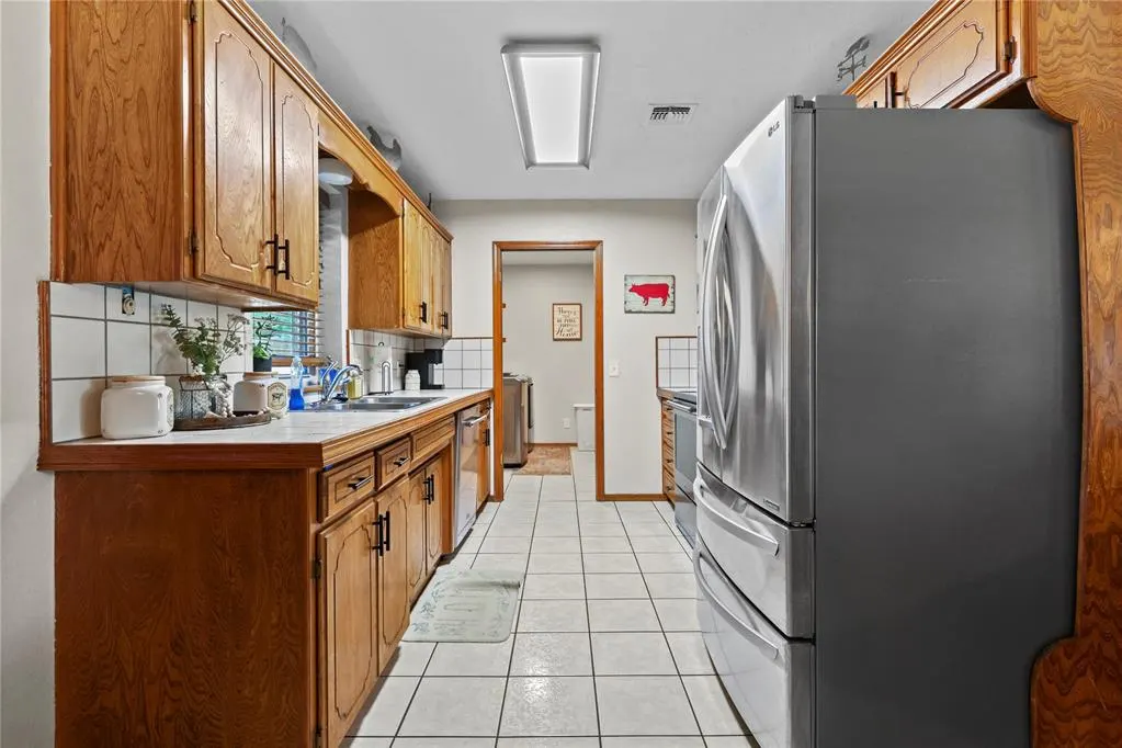 Photo 9 — 2201 Morgandee Lane, Weatherford, OK 73096