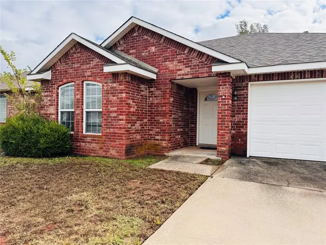Photo 3 — 2205 Gray Dove Drive, Shawnee, OK 74804