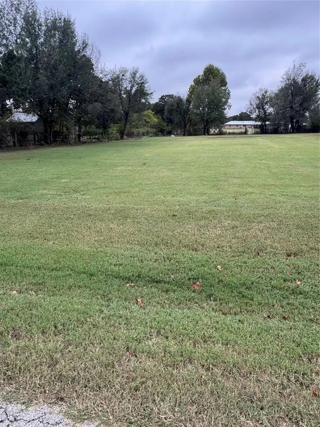 Photo 3 — Elizabeth Street, Choctaw, OK 73020