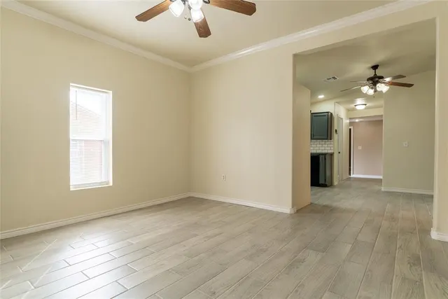 Photo 4 — 418 S 17th Street, Clinton, OK 73601