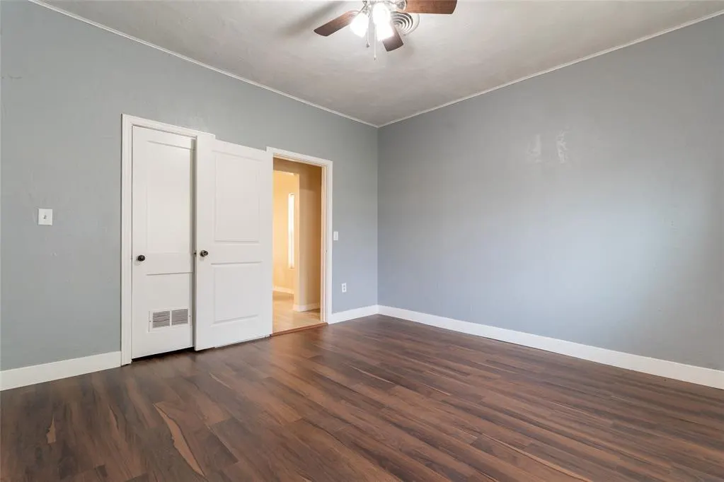 Photo 9 — 418 S 17th Street, Clinton, OK 73601