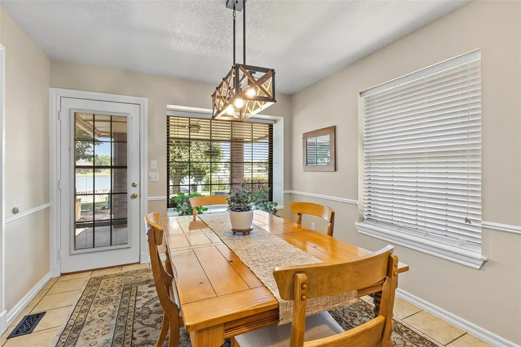 Photo 9 — 7129 NW 102nd Street, Oklahoma City, OK 73162