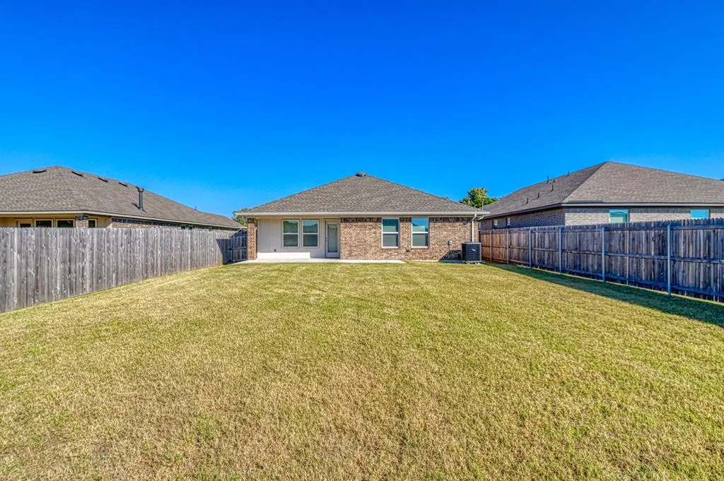 Photo 32 — 20100 Park Lane, Harrah, OK 73045