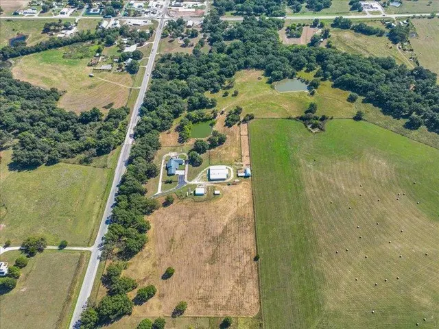 Photo 3 — 49612 W Highway 19, Stratford, OK 74872