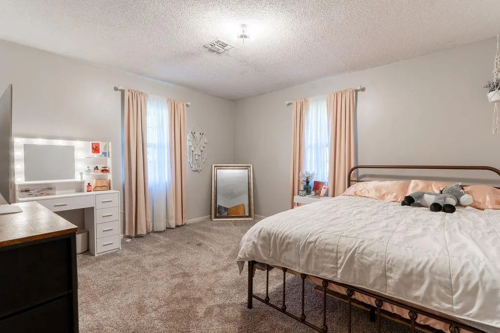 Photo 14 — 409 W 5th Street, Foss, OK 73647