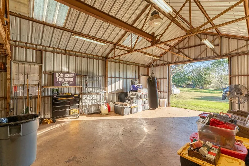 Photo 25 — 409 W 5th Street, Foss, OK 73647