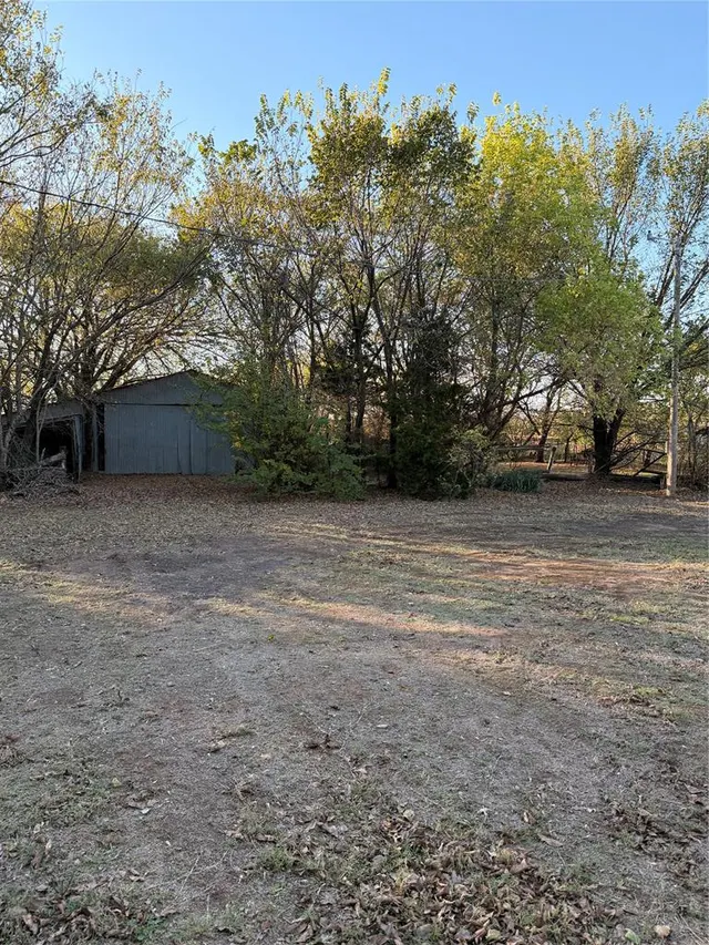 Photo 4 — 21320 Highway 102 Highway, Tecumseh, OK 74873