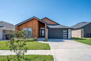 Sold home at 6404 SE 87th Street