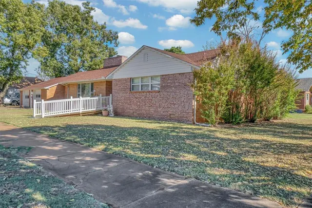 Photo 2 — 601 N Temple Street, Cordell, OK 73632