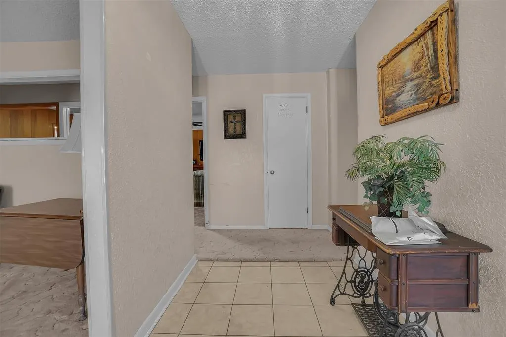 Photo 3 — 601 N Temple Street, Cordell, OK 73632