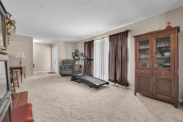 Photo 6 — 601 N Temple Street, Cordell, OK 73632