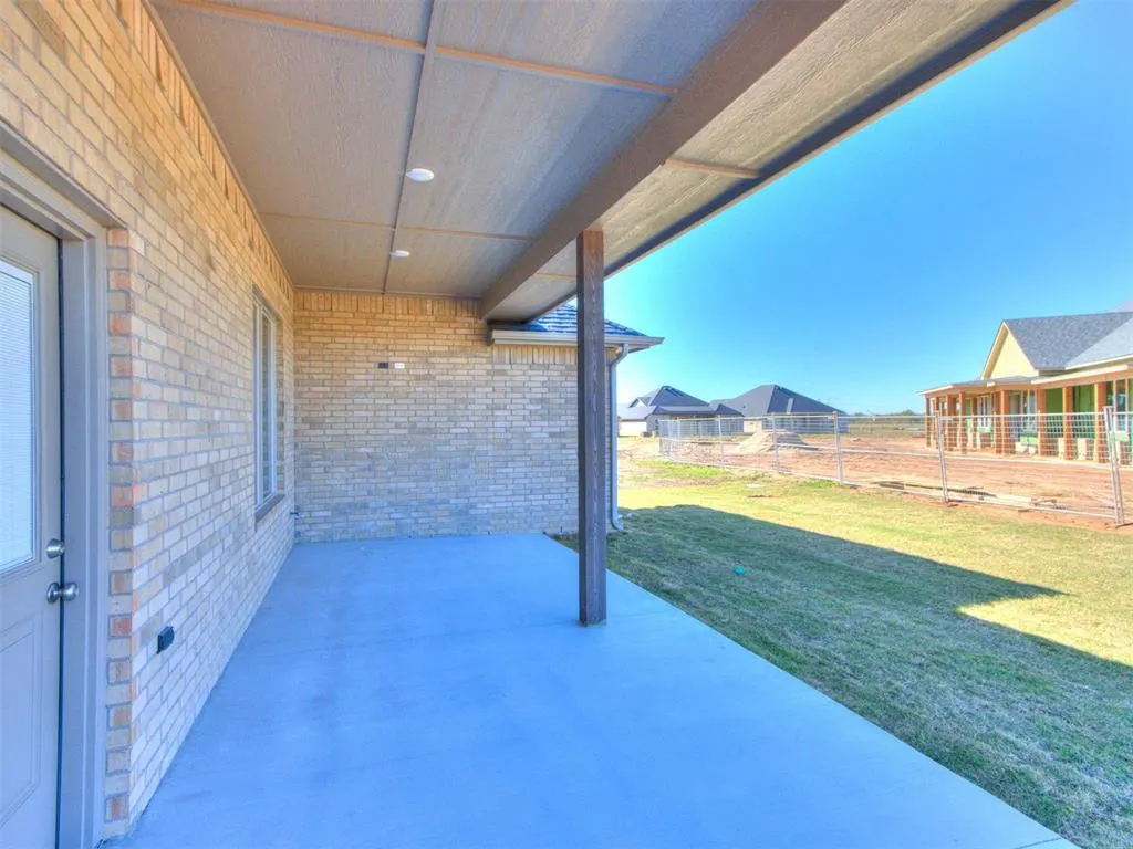 Photo 9 — 16013 Zamora Lane, Oklahoma City, OK 73170