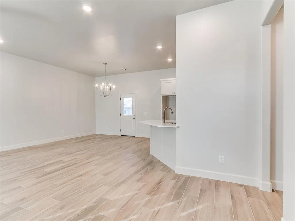 Photo 12 — 16021 Zamora Lane, Oklahoma City, OK 73170