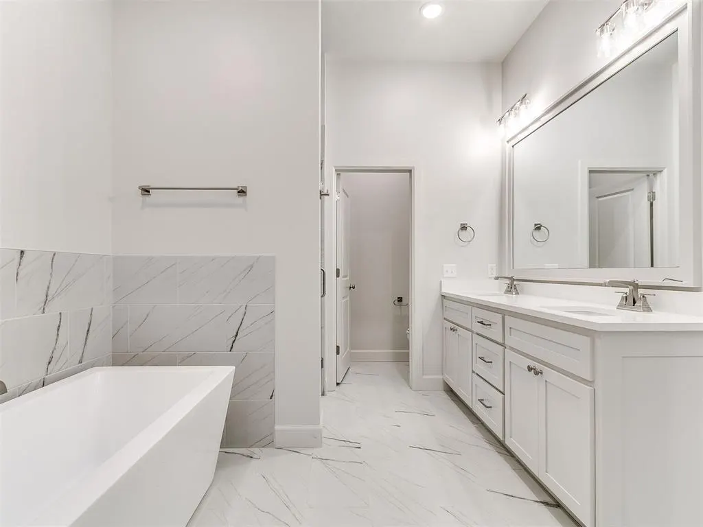 Photo 46 — 16021 Zamora Lane, Oklahoma City, OK 73170